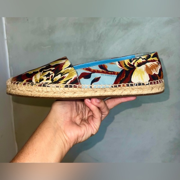 BURBERRY MULTICOLOR FABRIC CANVAS FLORAL HODGESON ESPADRILLE FLATS SIZE 41 - Picture 11 of 15